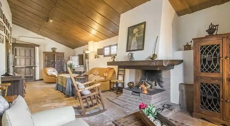 Holiday home in Escóznar