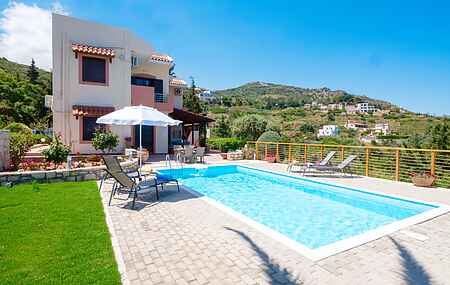 Beach Villa Lygaria with private pool and basketball court