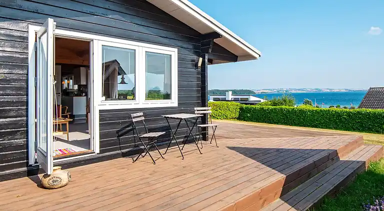 Holiday home in Følle Strand