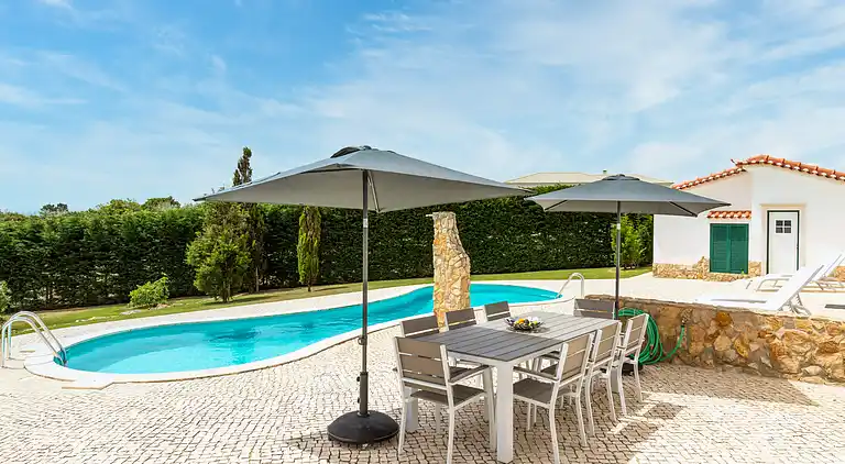 Villa Casa Branca - with Private Pool & Big Garden 