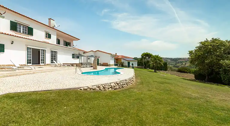 Villa Casa Branca - with Private Pool & Big Garden 