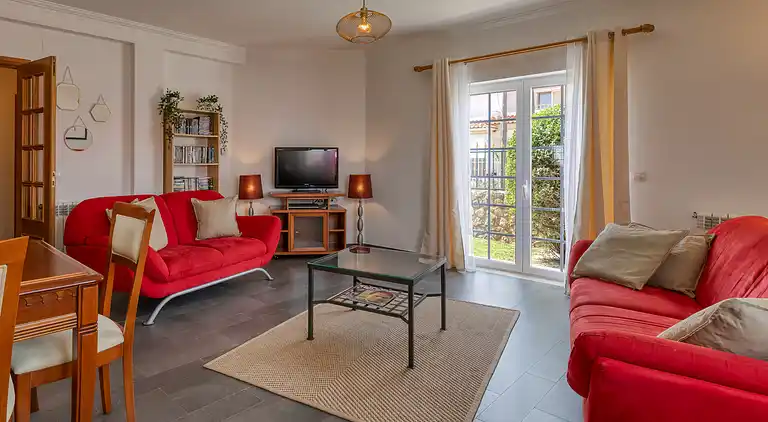 Villa Casa Branca - with Private Pool & Big Garden 