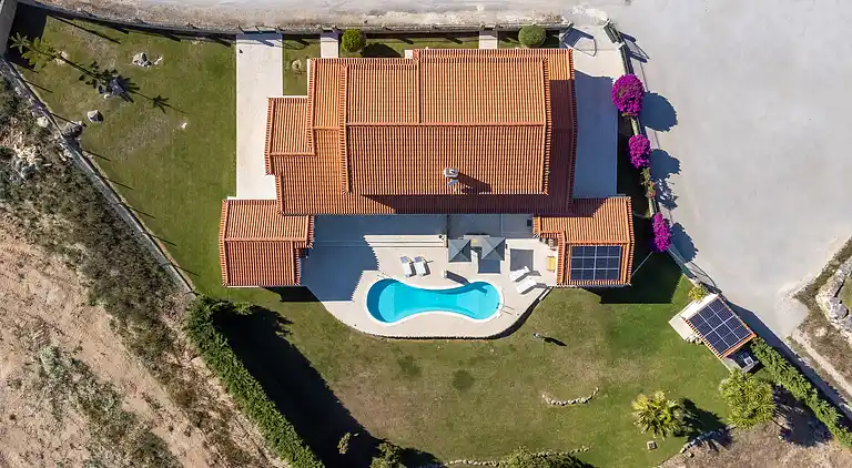 Villa Casa Branca - with Private Pool & Big Garden 