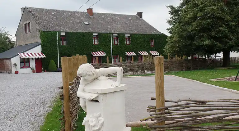 Farm house in Aublain