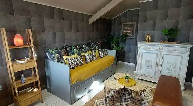 Farm house in Aublain