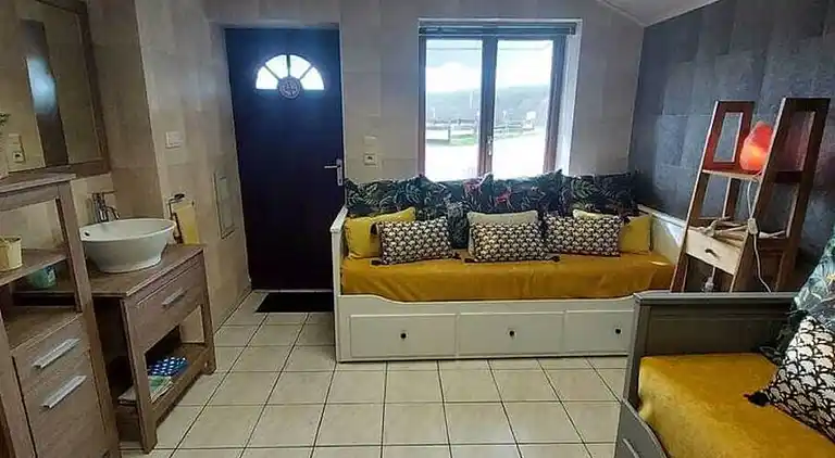 Farm house in Aublain