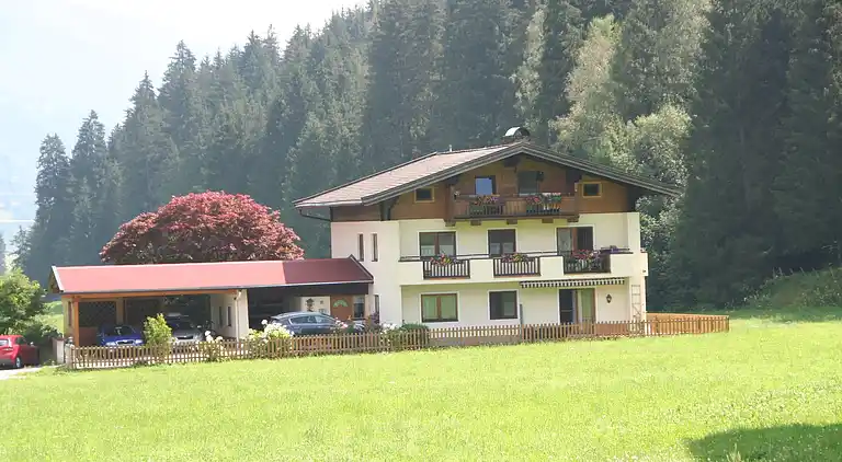Holiday home in Hollersbach im Pinzgau
