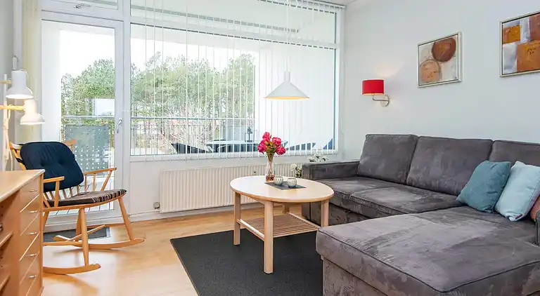 2 room,ground floor or 1.