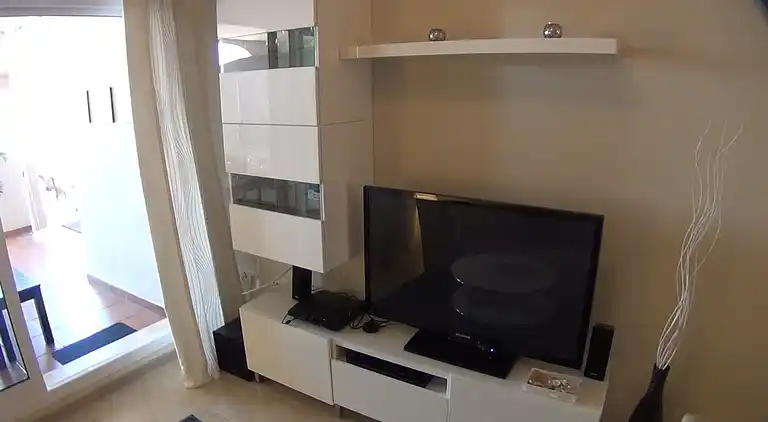 3 bed  w/private Jacuzzi &amp; 2 pools in beach town