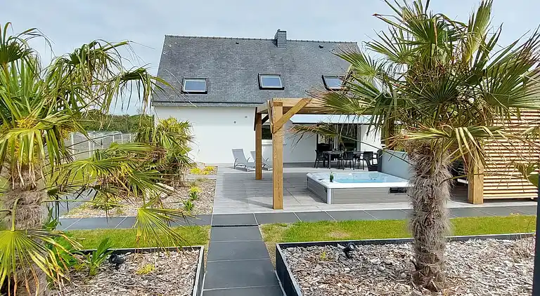 Holiday home in Brélès