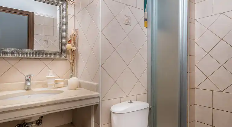 Luxury Villa Golden Crest with private swimming pool