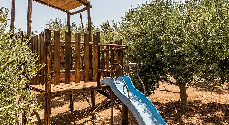 Luxury Villa Golden Crest with private swimming pool