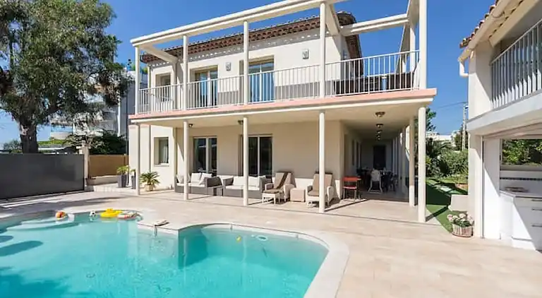 Villa in Antibes