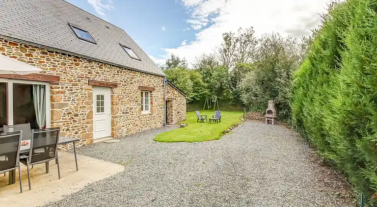 Holiday home in Courcy