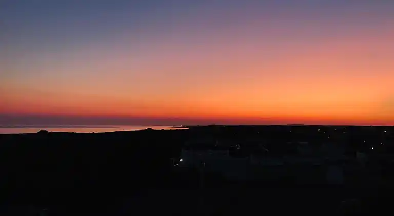 Exclusive apartment in an ancient villa facing the sea