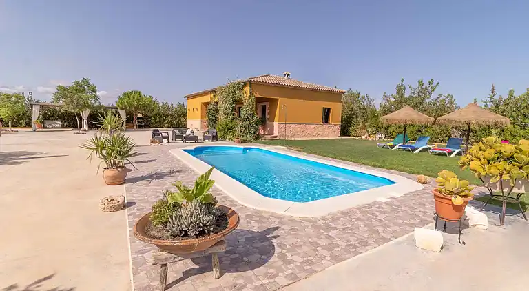 Feriebolig på bygda i Sevilla. Privat basseng. 6 pers