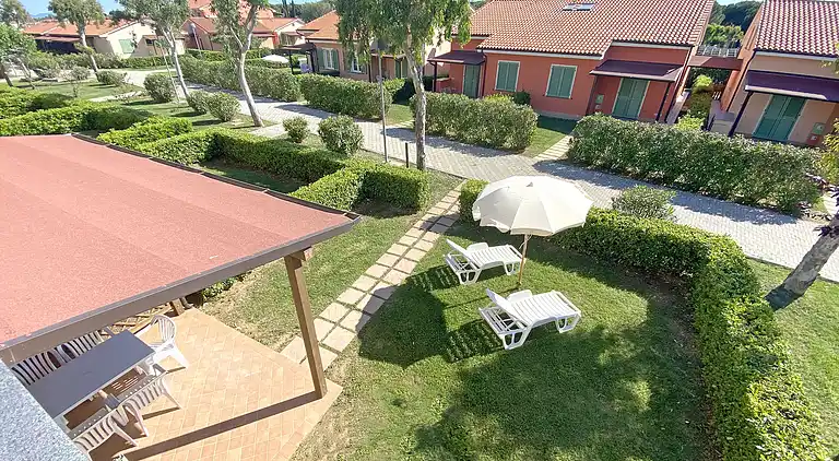 Residence in Tuscany, a few meters from the sea …