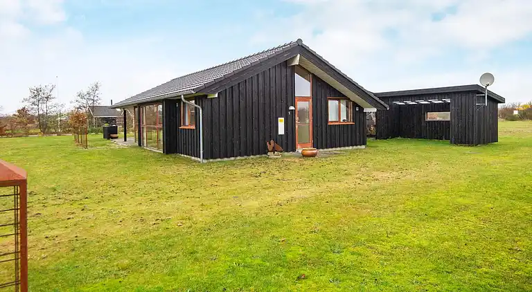Holiday home in Skaven Strand