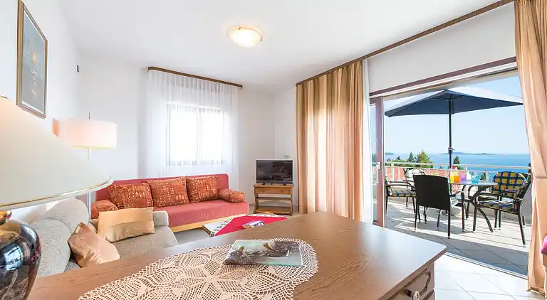 Apartment near Dubrovnik, Sea View, 2 Bedrooms, 4 Persons