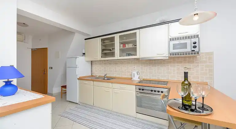 Apartment near Dubrovnik, Sea View, 2 Bedrooms, 4 Persons