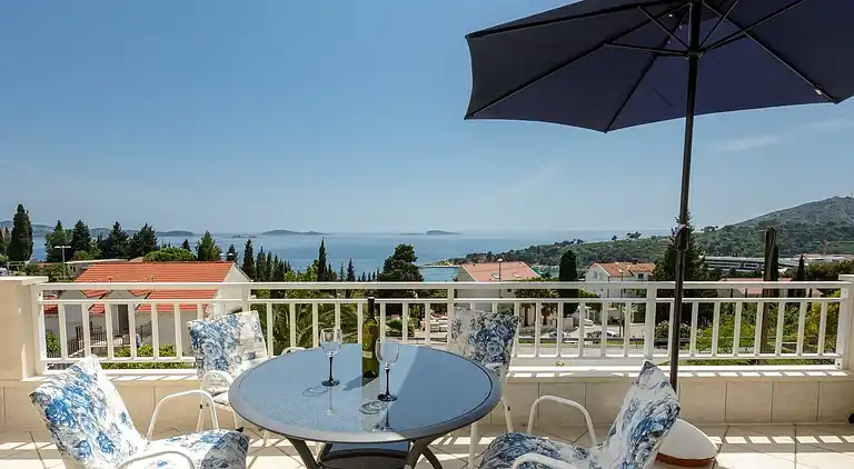 Apartment near Dubrovnik, Sea View, 2 Bedrooms, 4 Persons