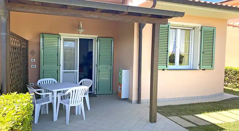  Residence in Tuscany, a few meters from the sea …  