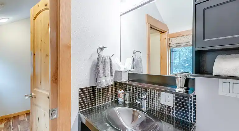 Mt. Baker Lodging Condo #23 - Sleeps 4!