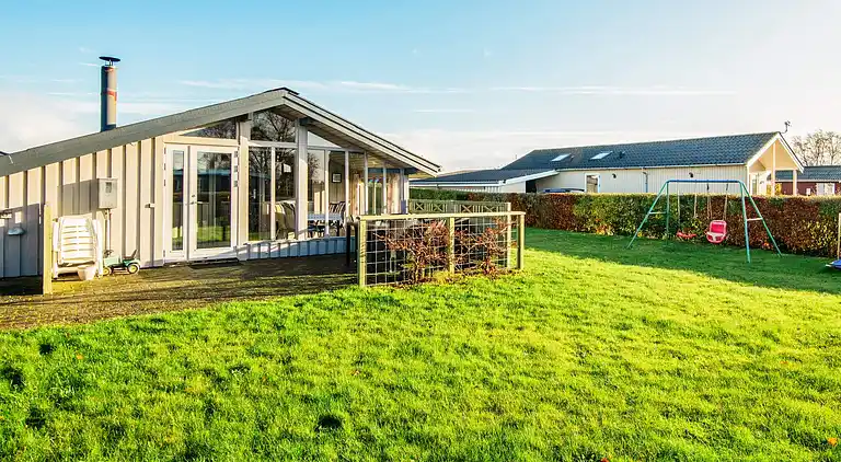 Semesterbostad vid Hejlsminde Strand