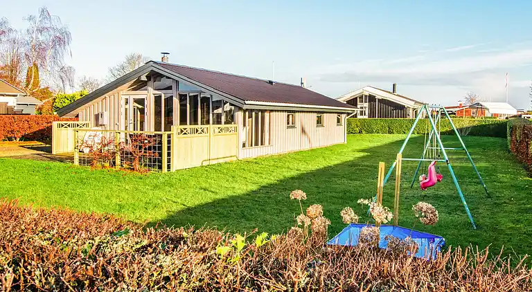 Semesterbostad vid Hejlsminde Strand