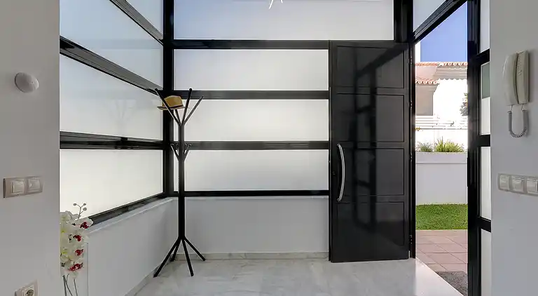 Villa in Puerto Marina with private pool