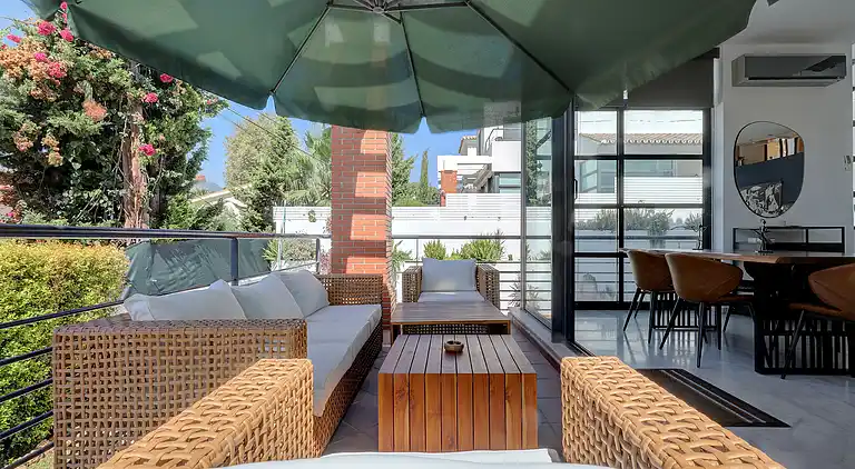 Villa in Puerto Marina with private pool