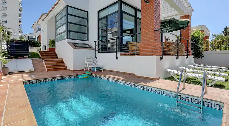 Villa in Puerto Marina with private pool