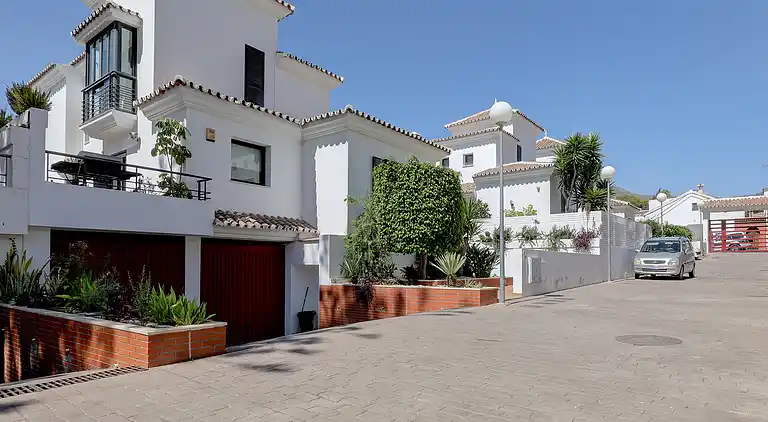 Villa in Puerto Marina with private pool