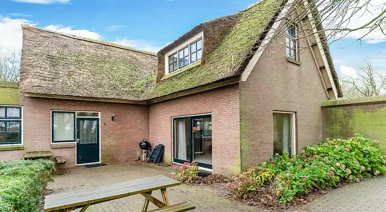 Apartment in Sint Maartensvlotbrug