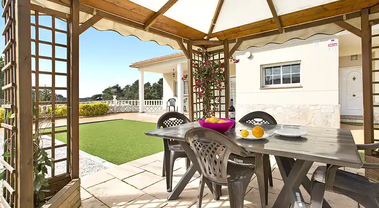 1-plans villa med privat pool