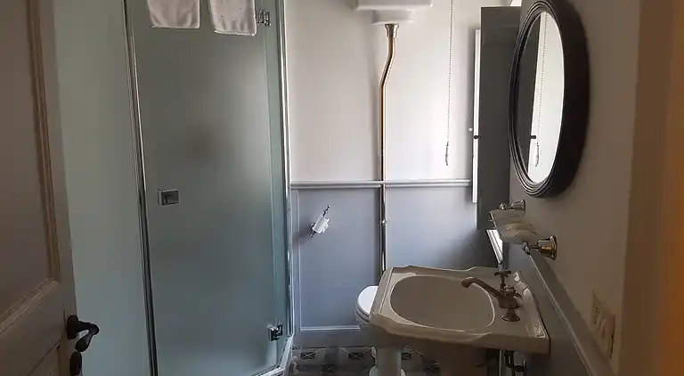 Four-rooms apartment