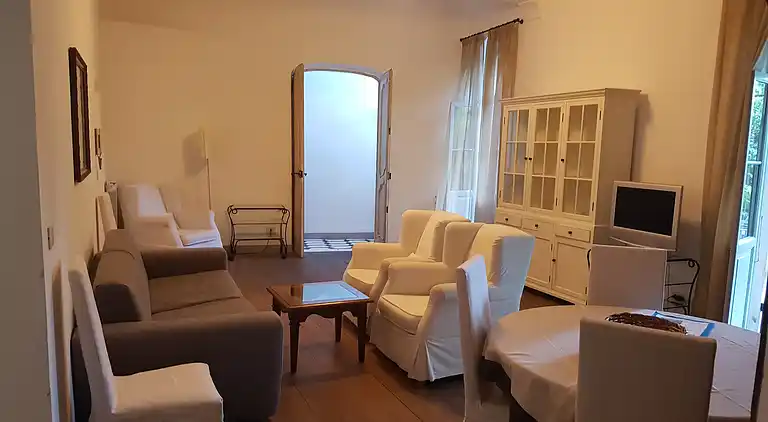 Four-rooms apartment