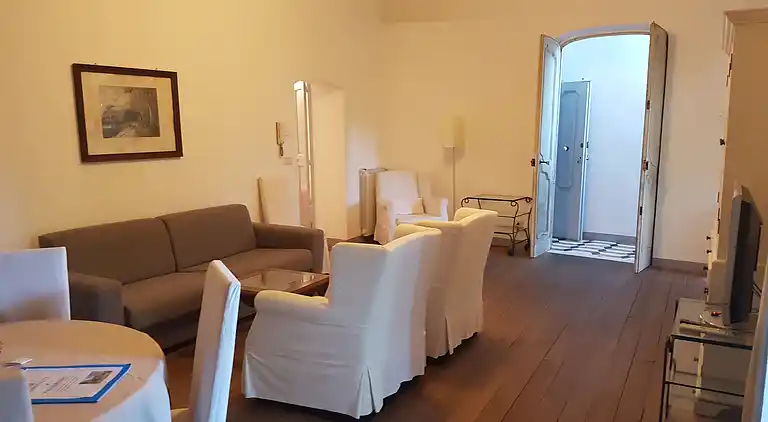 Four-rooms apartment