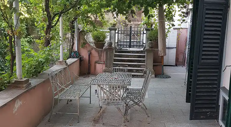 Four-rooms apartment