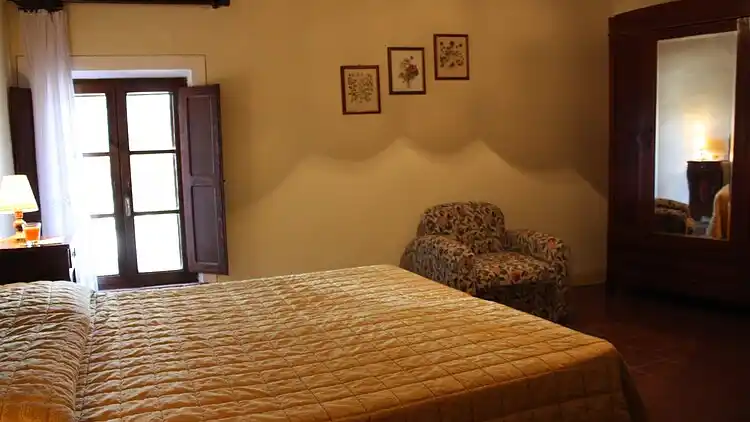 Gårdshus i San Giovanni d'Asso