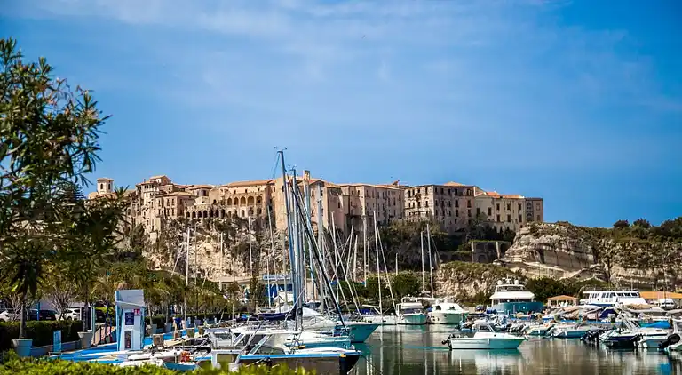 Semesterbostad i Capo Vaticano