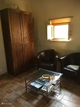 Perfect studio with lots of privacy, stunning views, pool.