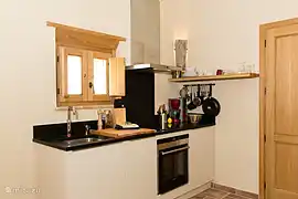 Perfect studio with lots of privacy, stunning views, pool.