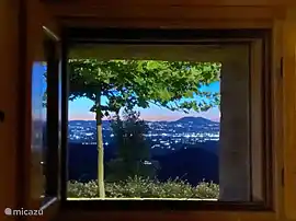 Perfect studio with lots of privacy, stunning views, pool.