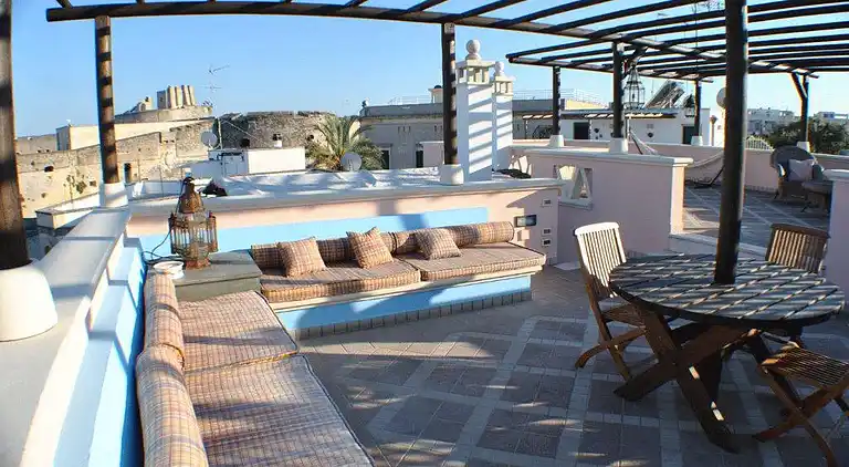  Historic Residence Otranto in front of the castle