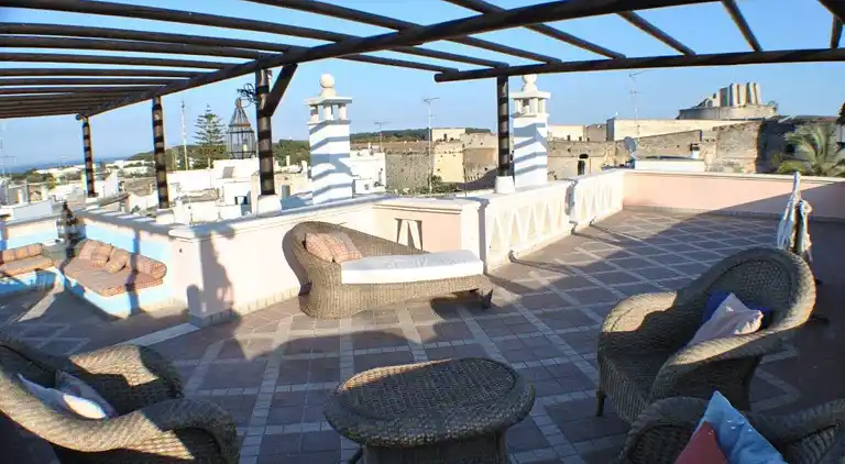  Historic Residence Otranto in front of the castle