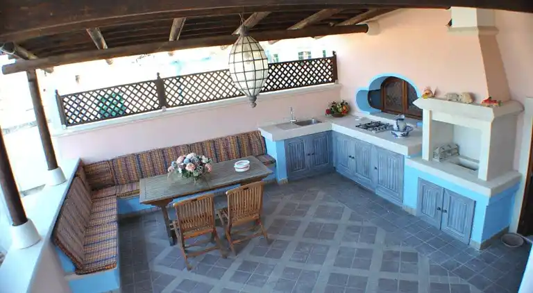  Historic Residence Otranto in front of the castle