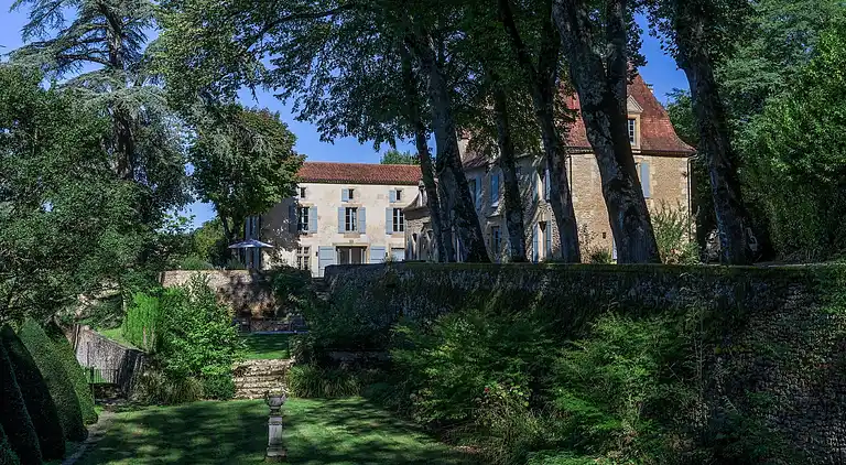 Manor house in Sagelat