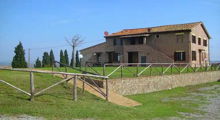 Farm house in Asciano