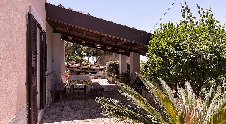 Villa with private pool for 6 people in Sicily